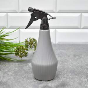 Опрыскиватель 0,57л "Дом и дача", цвет серый