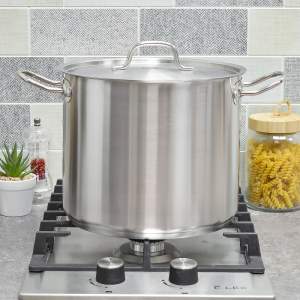 Кастрюля 9л, нерж.сталь, d24см, h20см, тройное дно, индукция, мерная шкала, "PROFESSIONAL" Luxaro